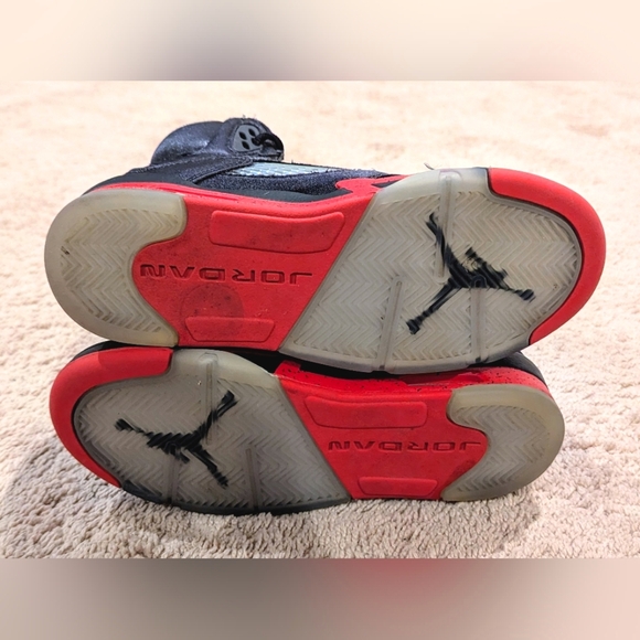 Air Jordan 4 "Bred" Satin - Picture 7 of 7